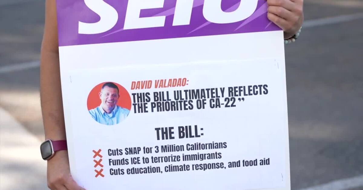 Bakersfield community rallies against Congressman David Valadao’s support for Medicaid cuts
