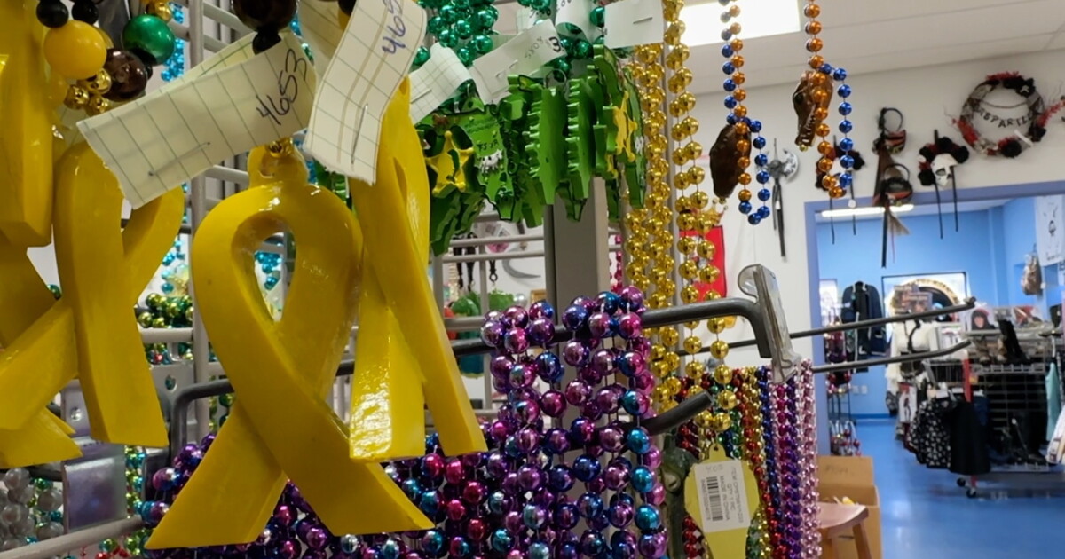 Bead business booming, experts share tips for disposal after Gasparilla - Vimarsana News