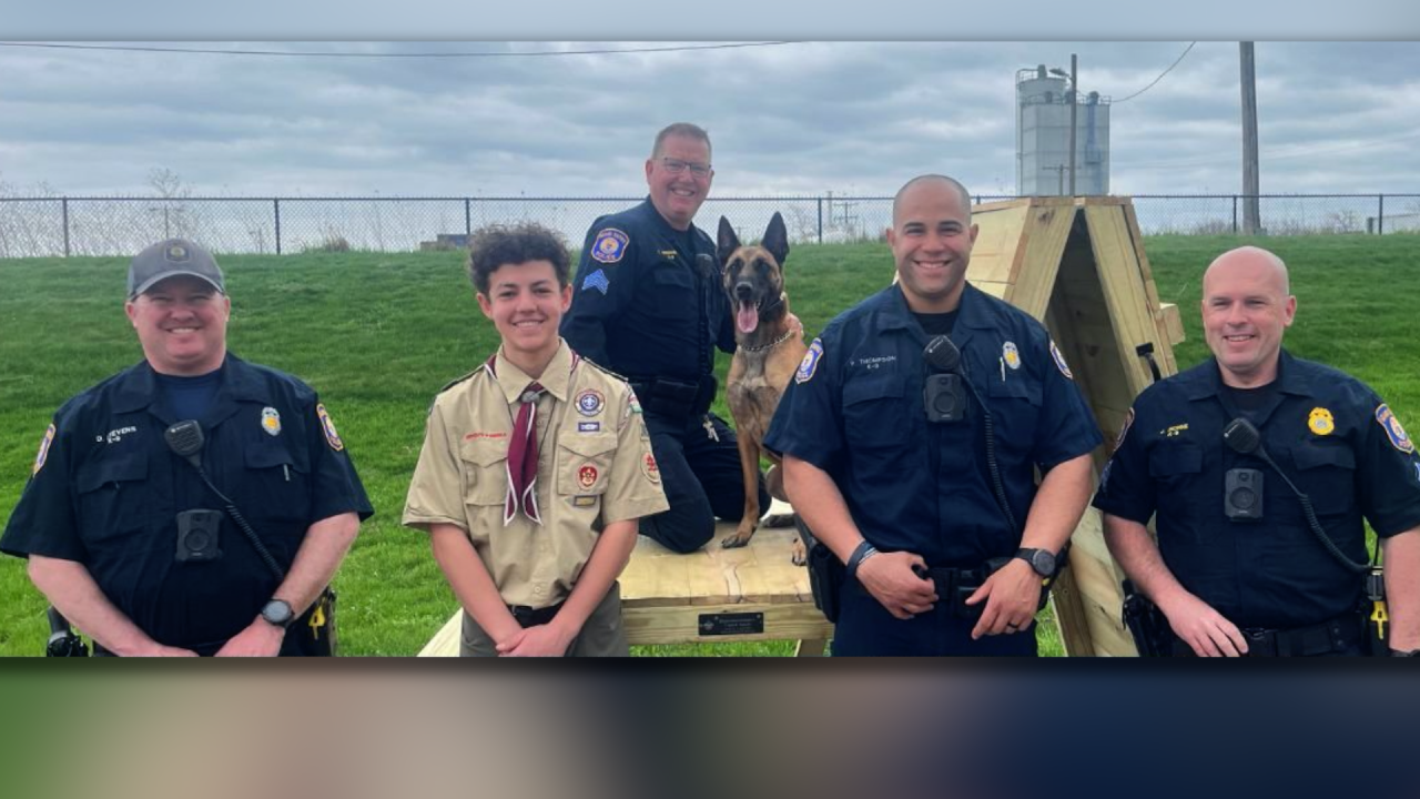 Eagle Scout builds K9 training course.png