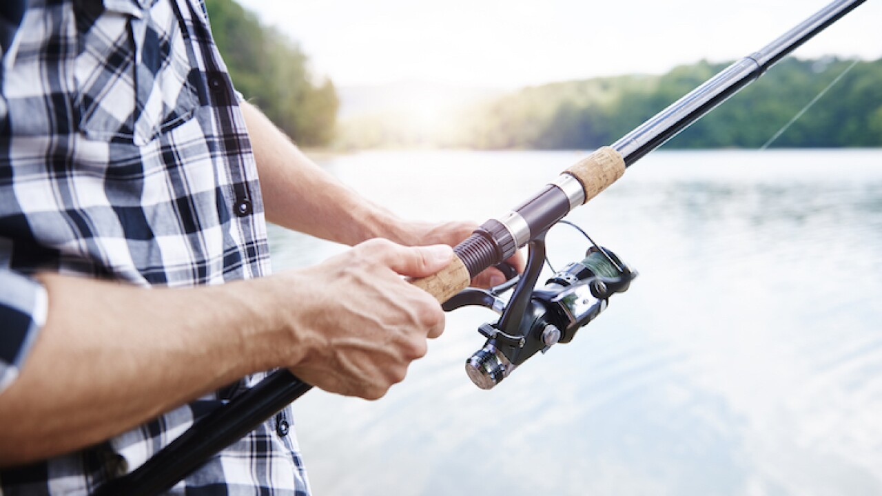 Thousands won't get hunting, fishing licenses because of unpaid child ...
