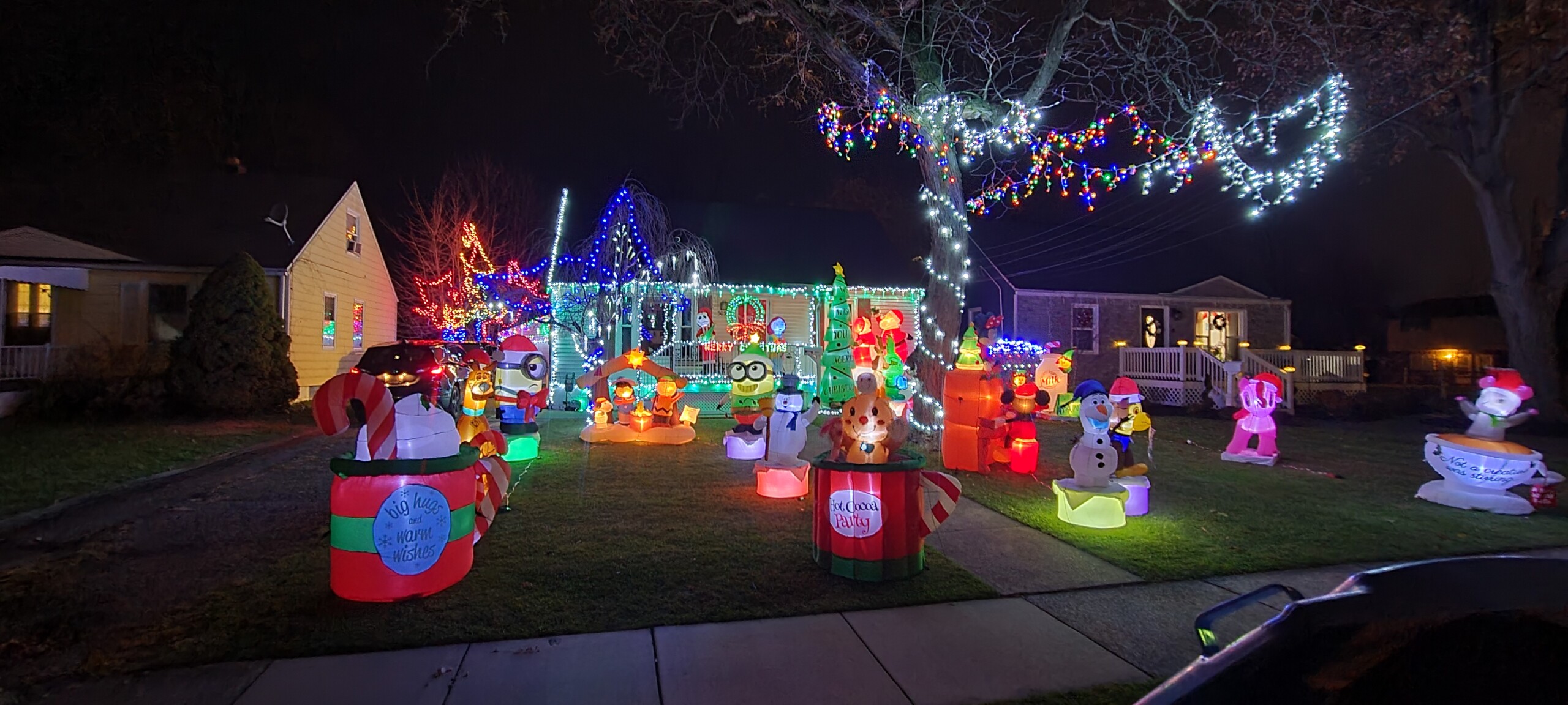 The best Christmas lights in Northeast Ohio