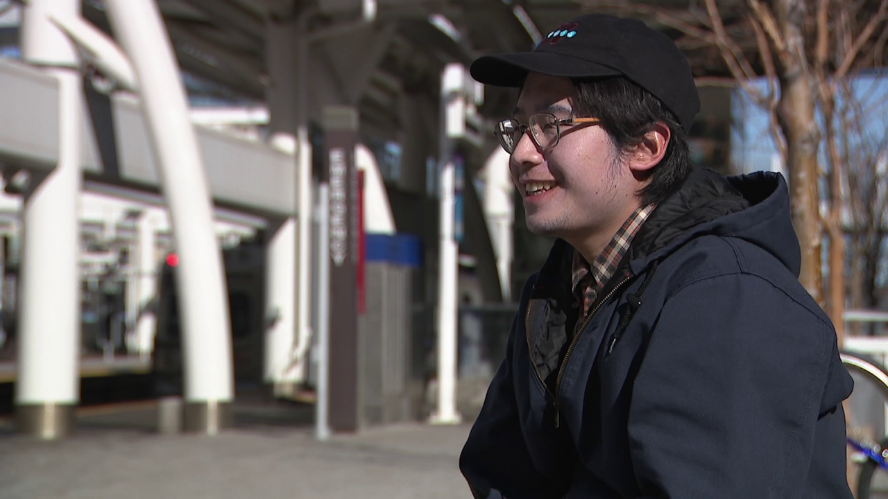 Justin Bai waits at Union Station