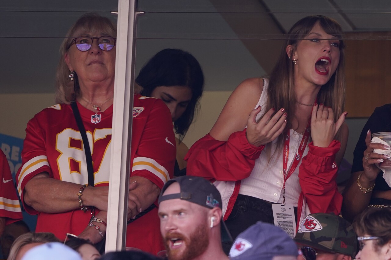 Taylor Swift cheers on Kansas City Chiefs next to Donna Kelce, Sept. 24, 2023