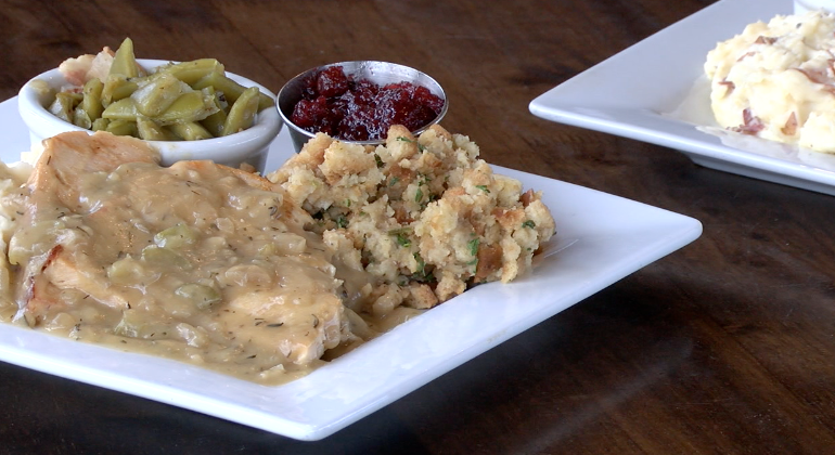 deSha's Thanksgiving plate.png