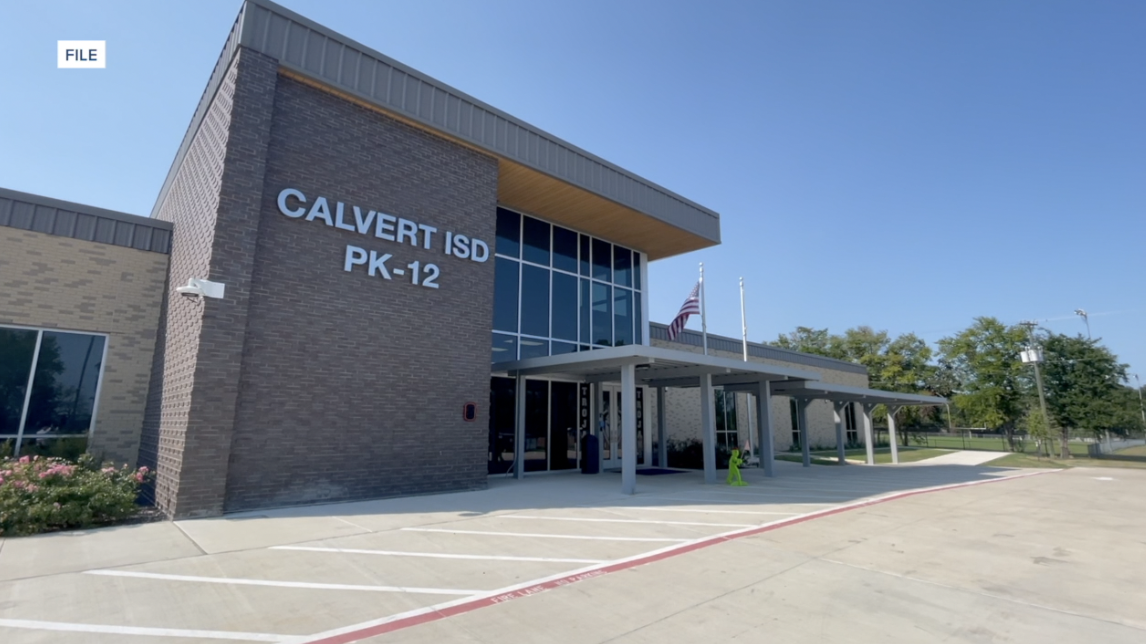 Calvert ISD considers returning to five-day school week amid concerns over student progress