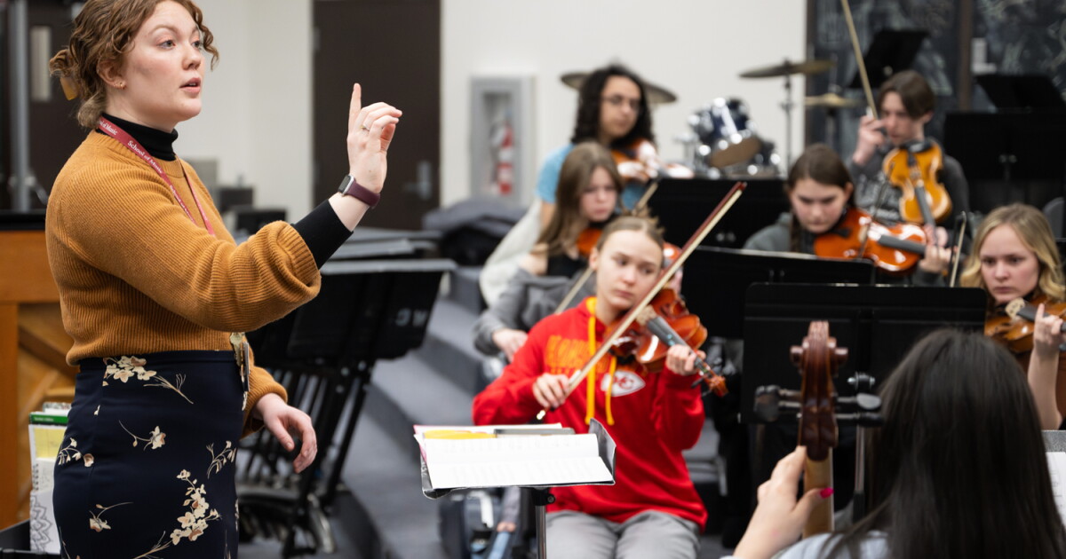UM students, alumni bang the drum for music education program - Vimarsana News