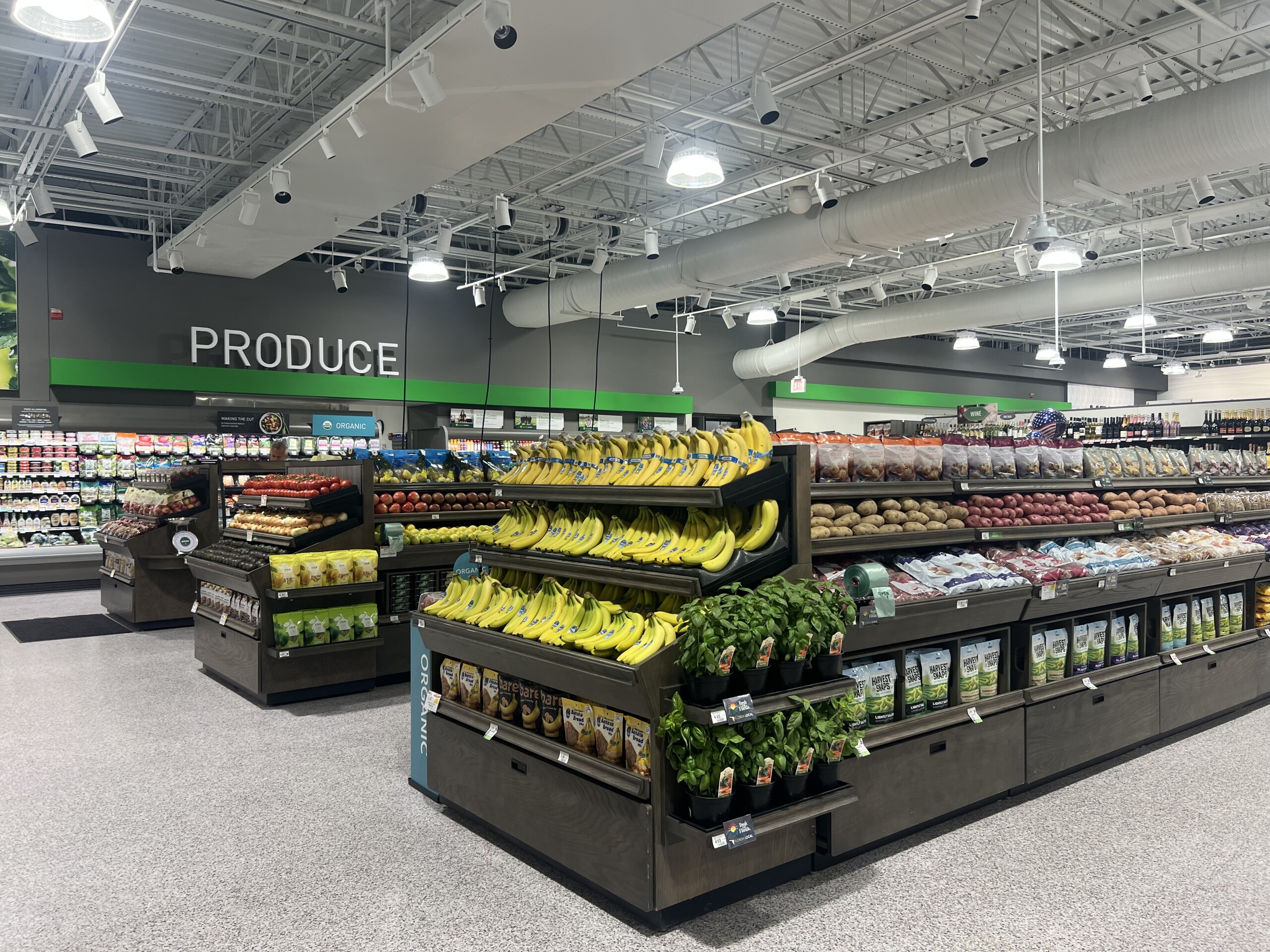 The only grocery store on Fort Myers Beach is back open