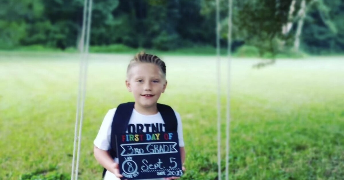 Community members planned special party and fundraiser for Forrest Hooper - Vimarsana News