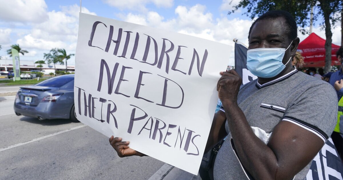Judge blocks Trump administration's move to end Haitian migrants' protections