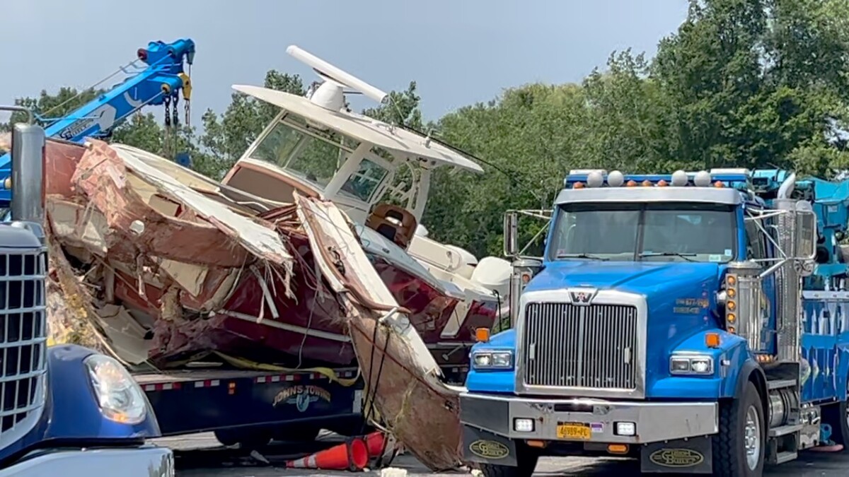 Police identify 2 missing boaters in Niagara River; recovery ...