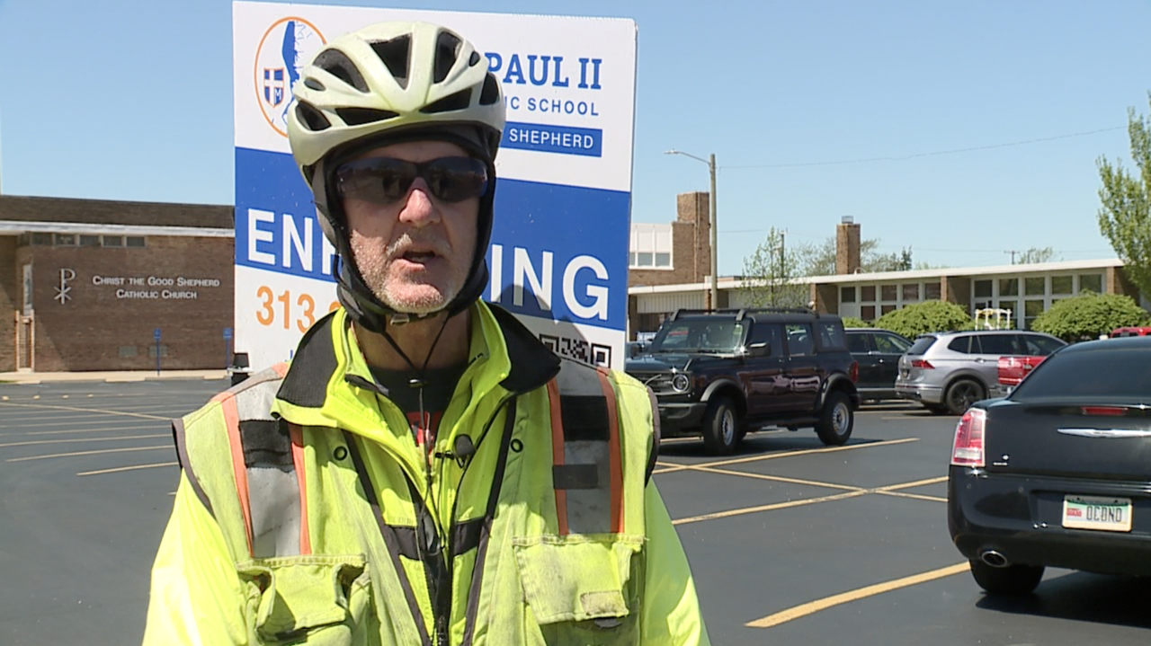 Tom Papp, Helping spread the word.png