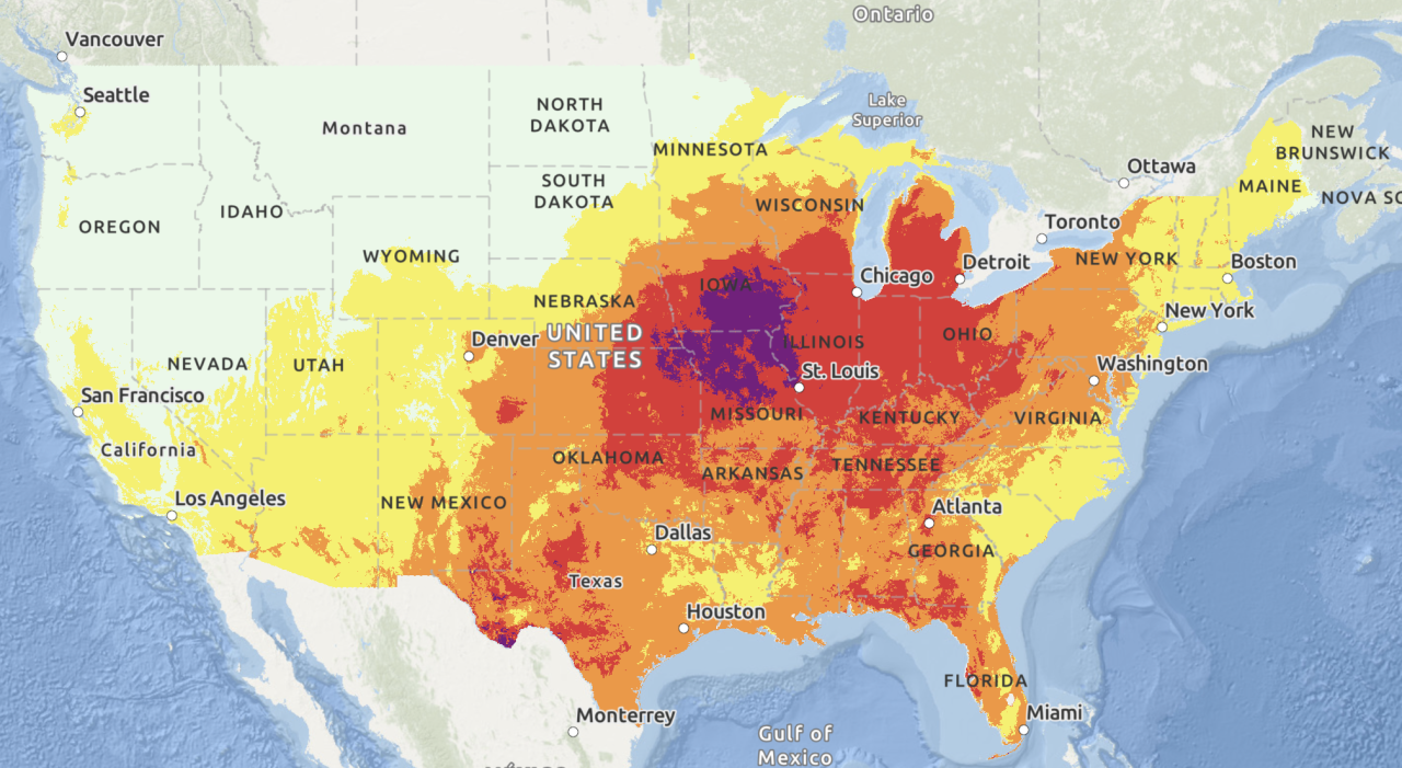 Map of U.S. shows extreme heat in Midwest.