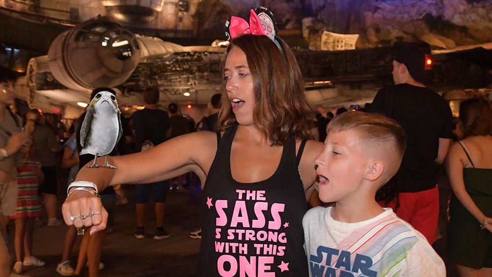 Family-at-Star-Wars-Galaxy's-Edge-Brittany-Almeida.png