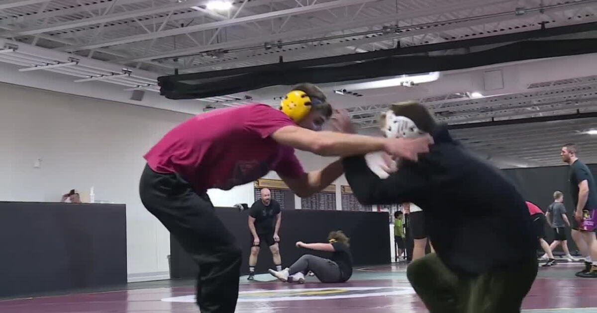 Jerry Ronsman LC's Ronsman hopes for state title repeat after return from injury