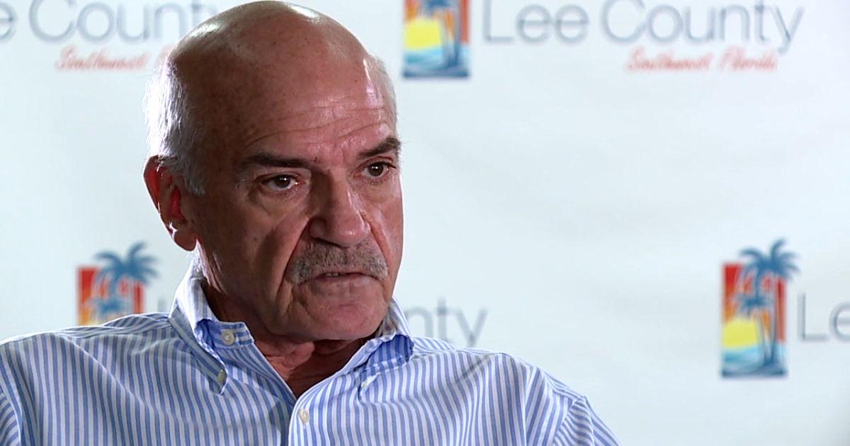 Lee County Manager plans to retire next month