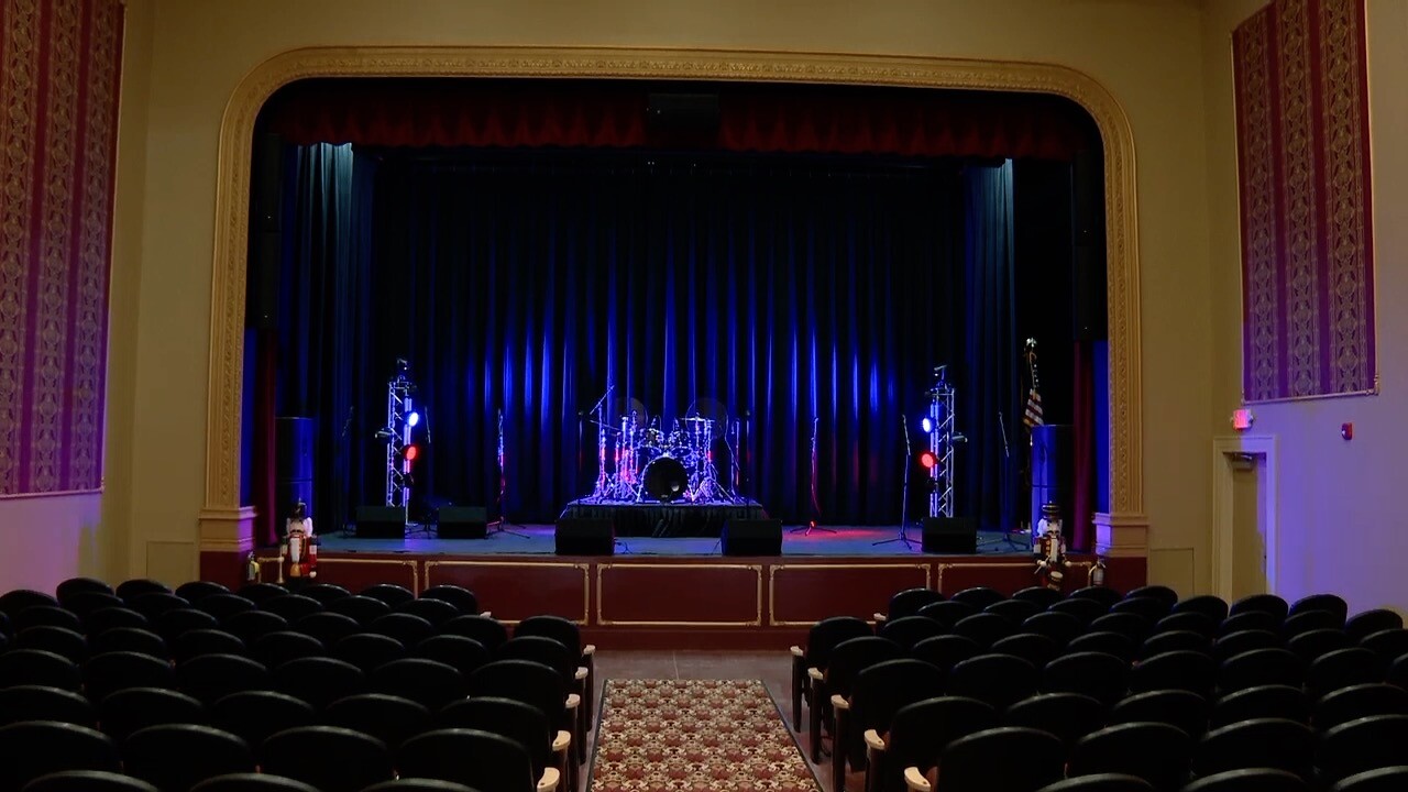 martinsville entertainment theatre 6.jpg