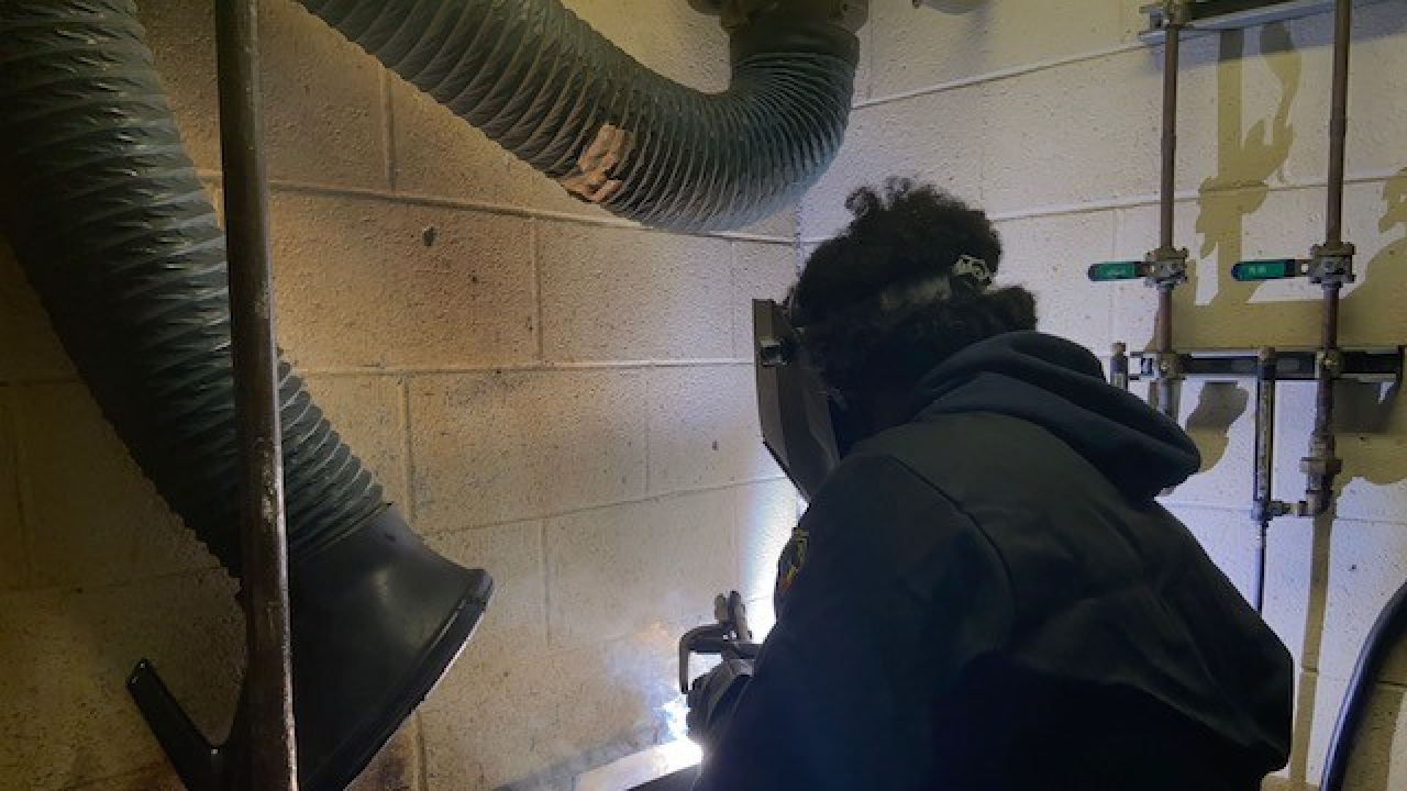 High school students learn welding at TCC Portsmouth