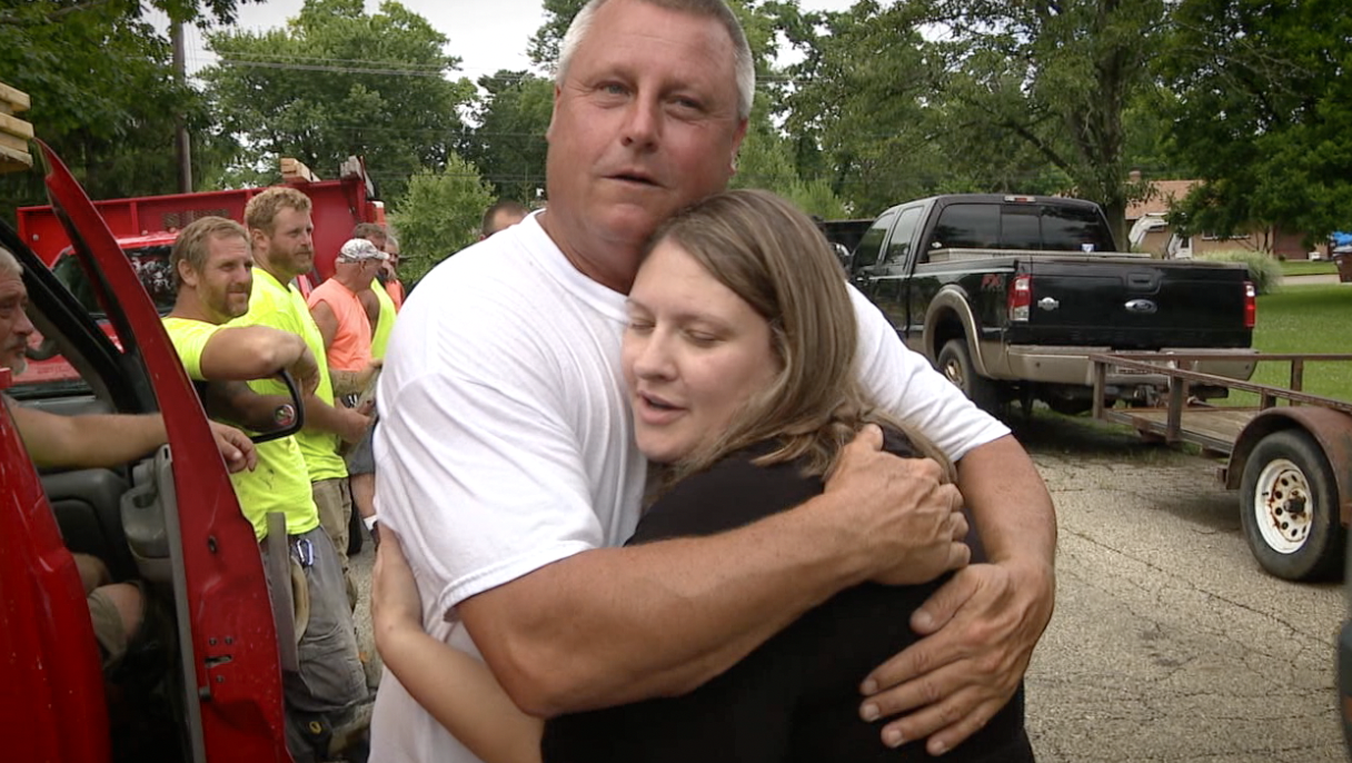 OXFORD MOM REUNITES WITH HER HERO