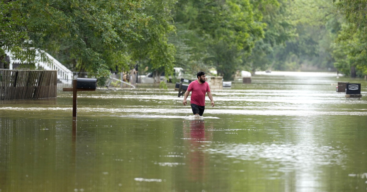 As Texas flooding continues, tornado outbreak could sweep Central US - Vimarsana News