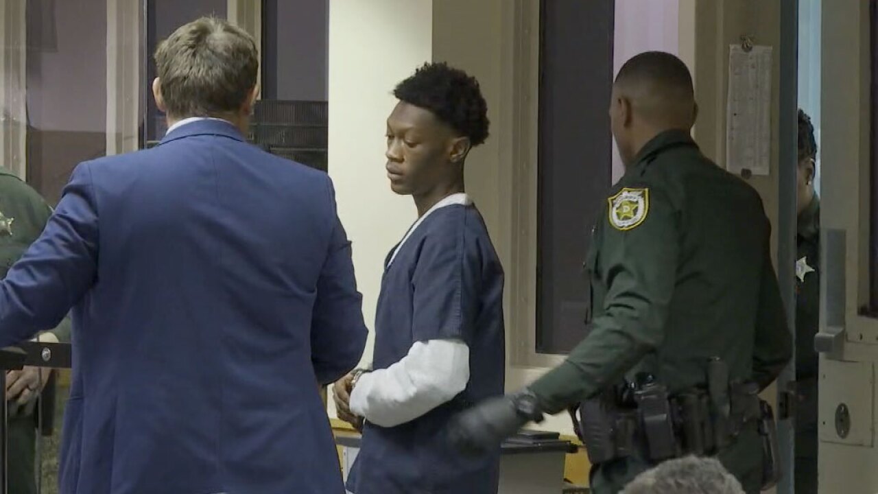 Jaquan Perry appears before a Palm Beach County judge on April 3, 2024.