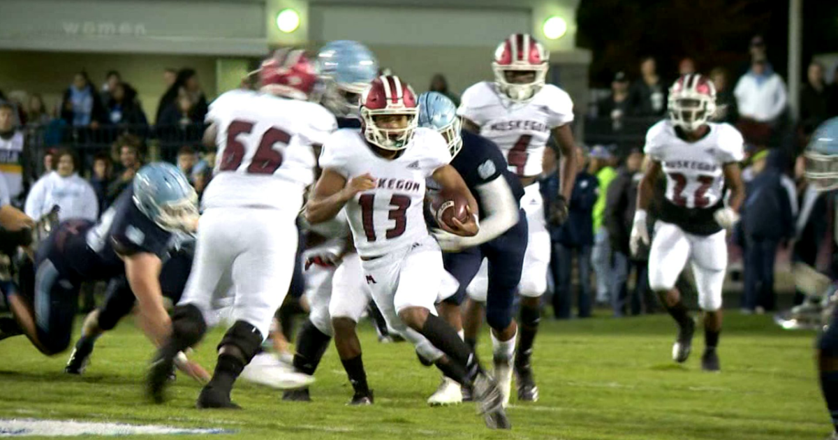 Martinez Big Reds Defense Overpower Mona Shores In 53 0 Win