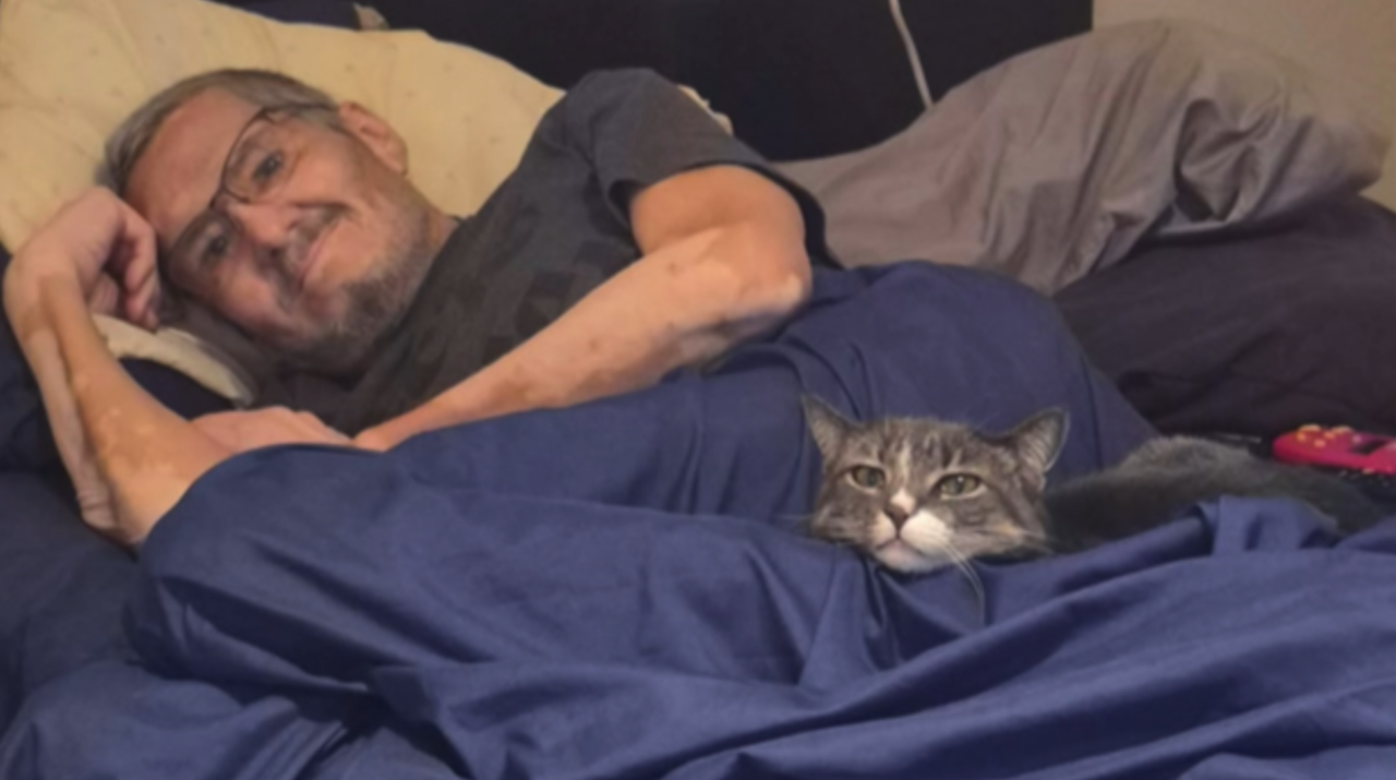 Las Vegas woman mourns father lost in fire, hopes to find those who helped him