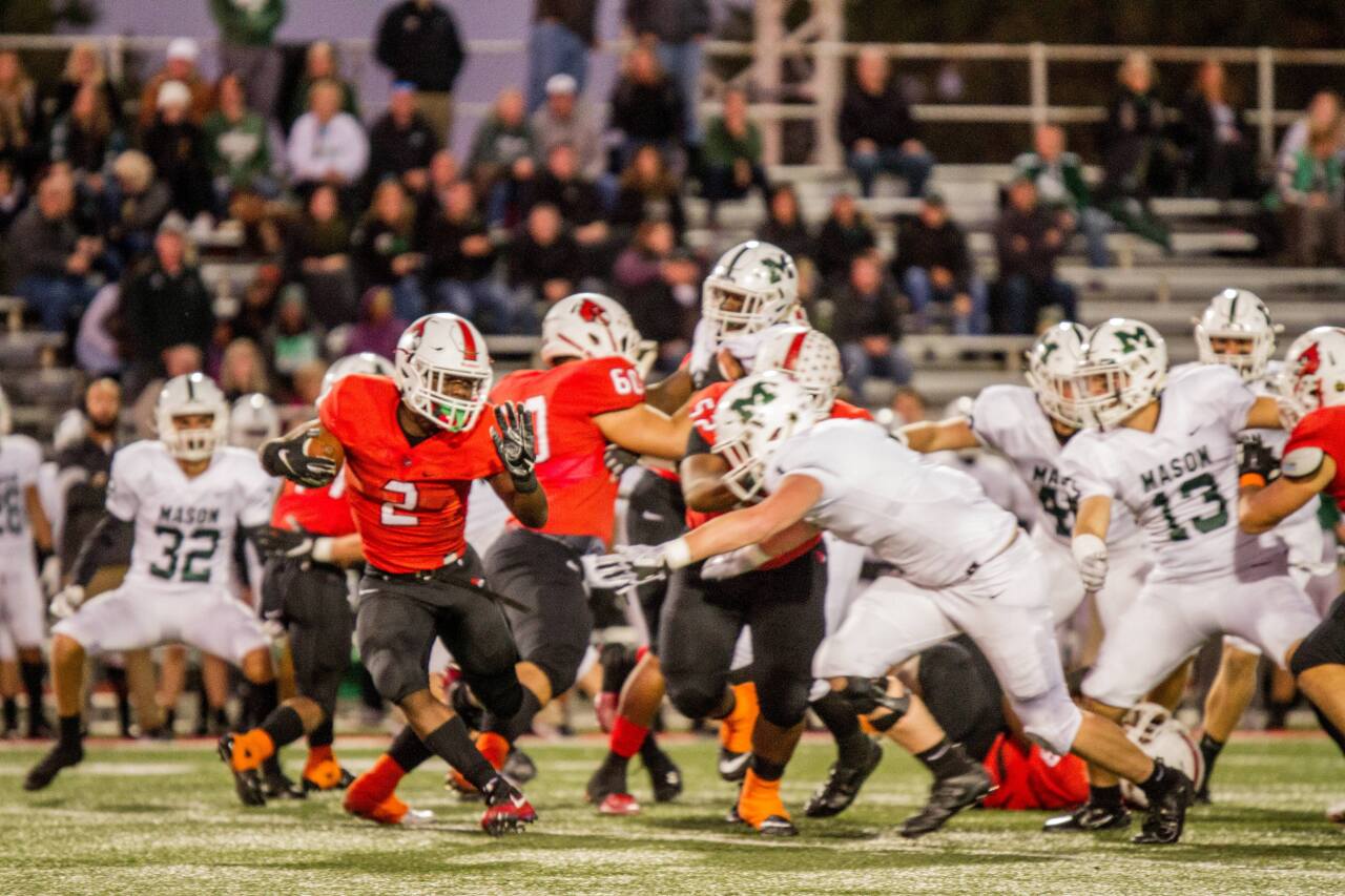 Colerain senior running back/outside linebacker Jaylen Thomas.jpg
