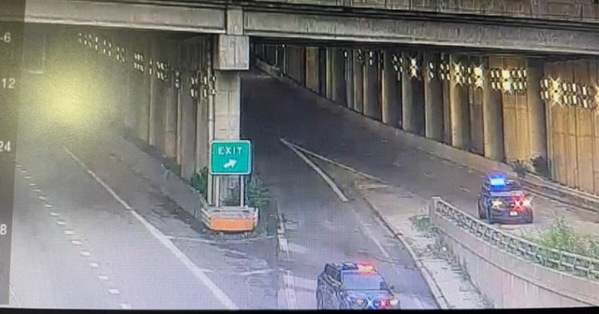 Police investigate woman shot, killed in vehicle on I-670 & Broadway - Vimarsana News