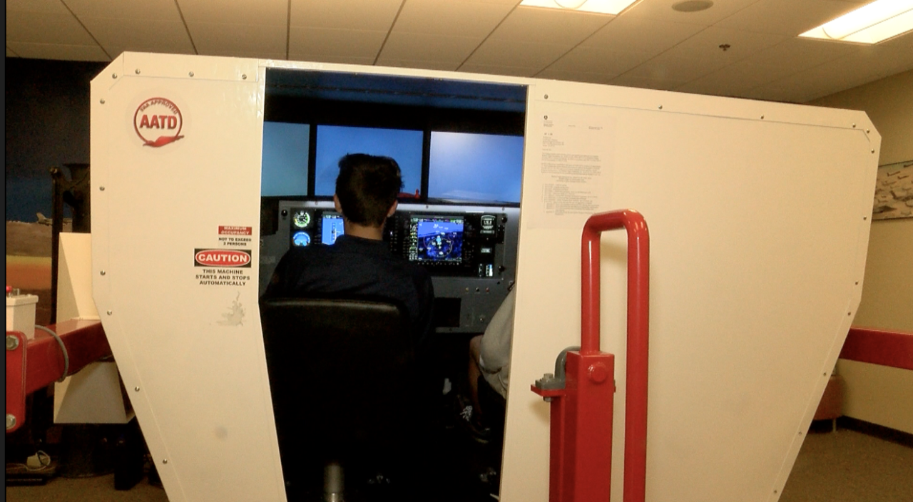 A South Florida school is training the next generation of pilots.