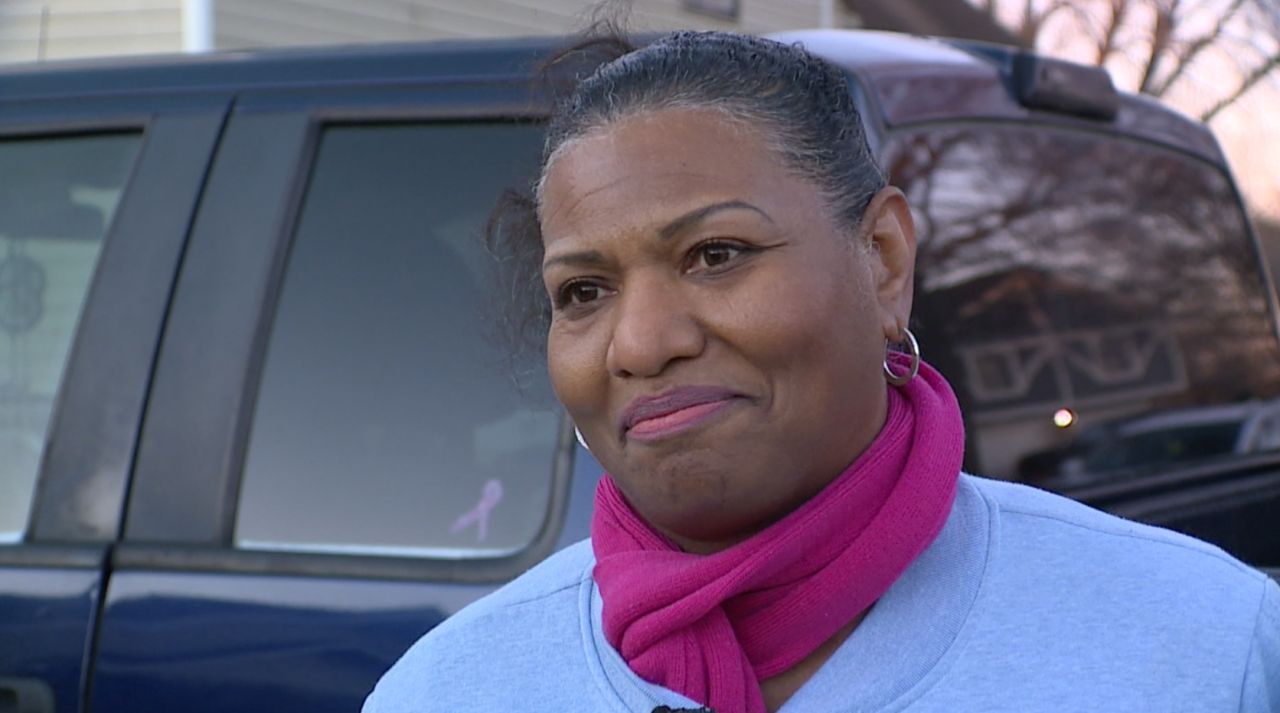 Bobbie Lane, Lives across the street.png