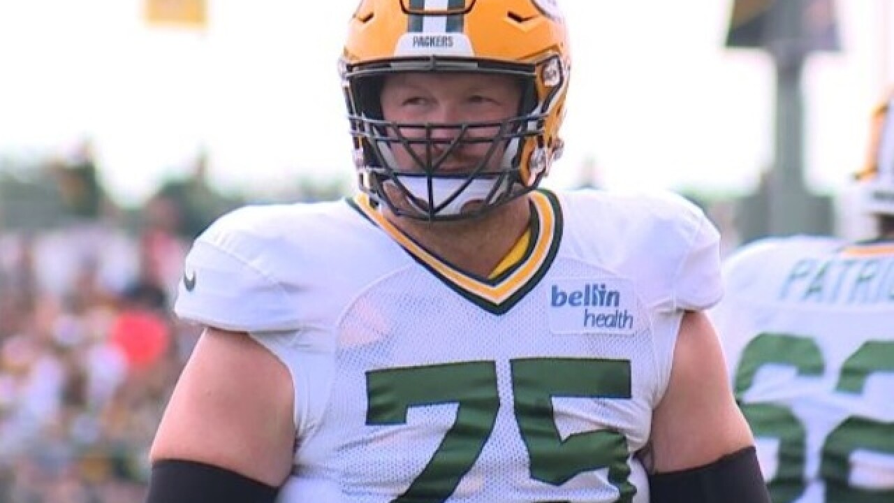 Bryan Bulaga Added To Packers Injury Report Questionable For Sunday S Game