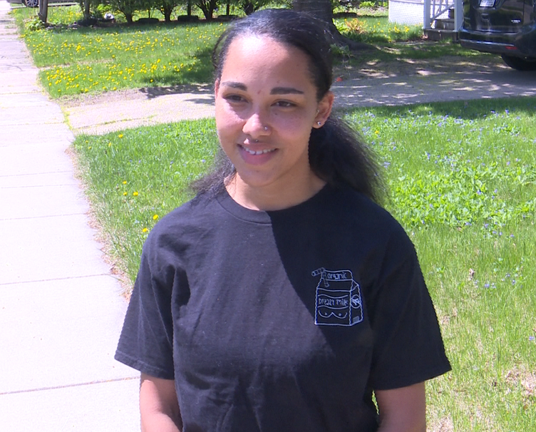 Local moms share breast milk to help with the baby formula shortage