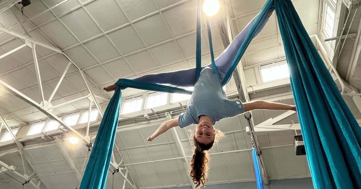 UK's Circus Club highlights the circus arts on campus - Vimarsana News