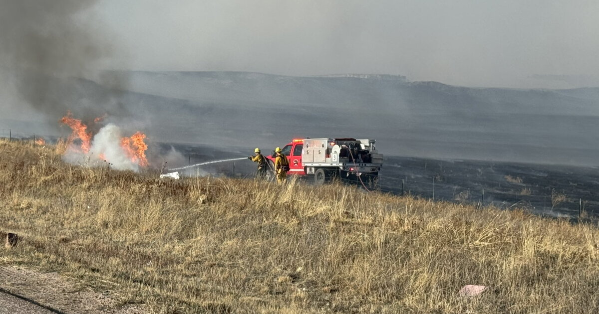 Smoke visible from fires east of Colorado Springs - Vimarsana News
