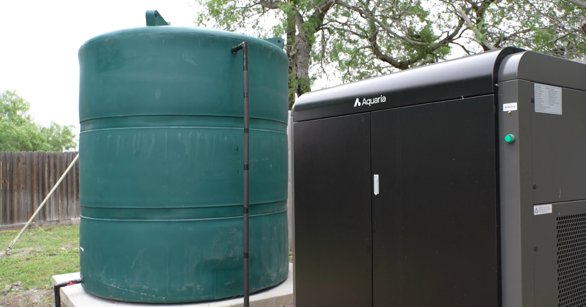 Texas Man Taps Air for Water Amid Severe Drought Restrictions