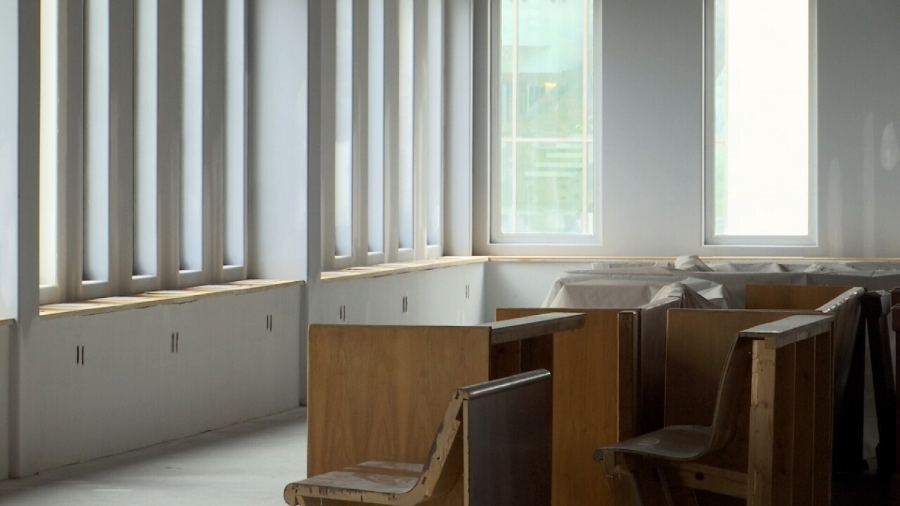 102021 COURT BENCH.jpg