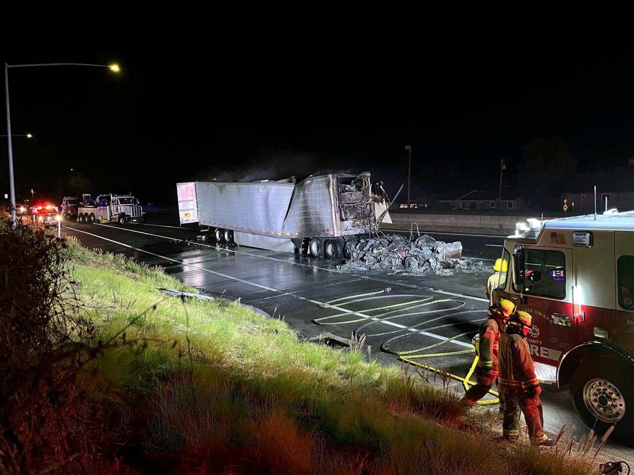 Semi truck fire 2.jpg