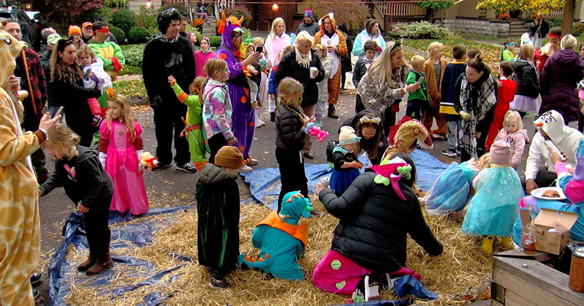 Spooky weather was no deterrent for annual Clarendon Place Block Party - Vimarsana News