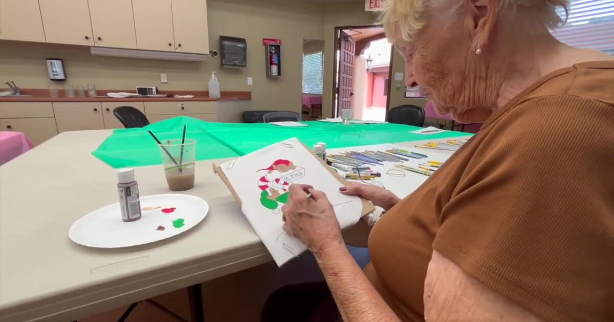 Valley retirees hand-painting Christmas stockings for underserved kids