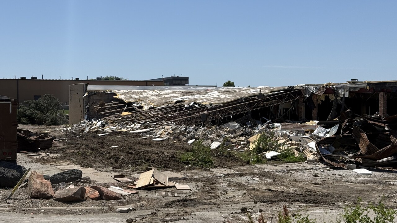 Abandoned hotel demolition begins