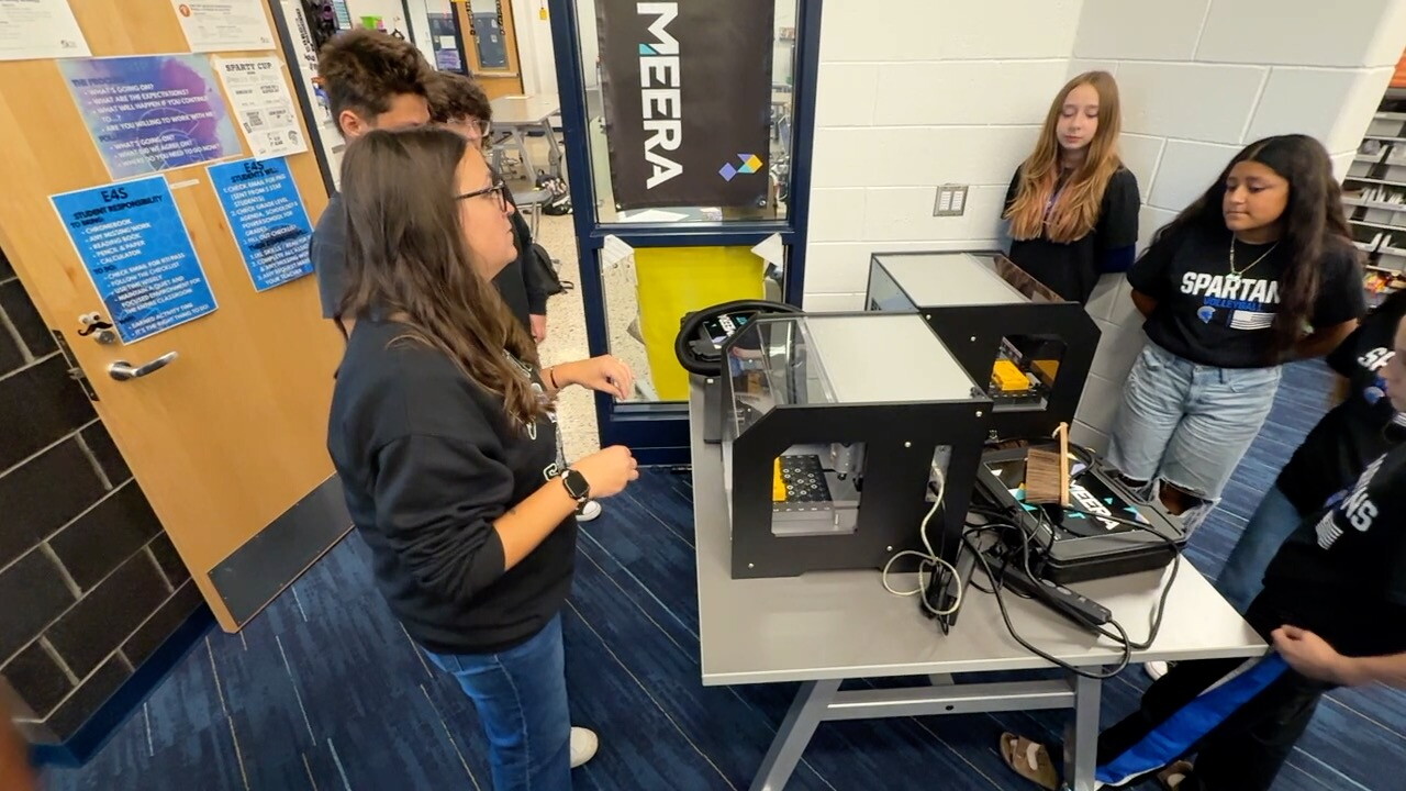 CNC machine.jpg