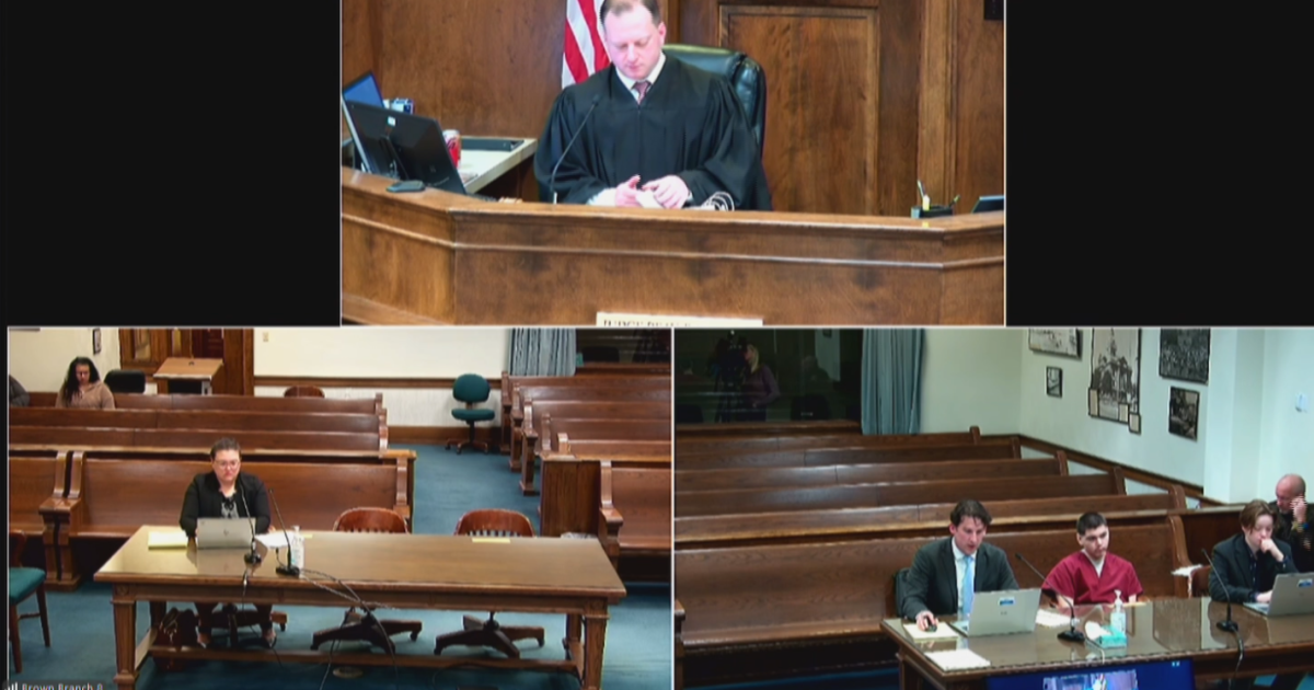 Suamico teen may move case to juvenile court in attack on mother