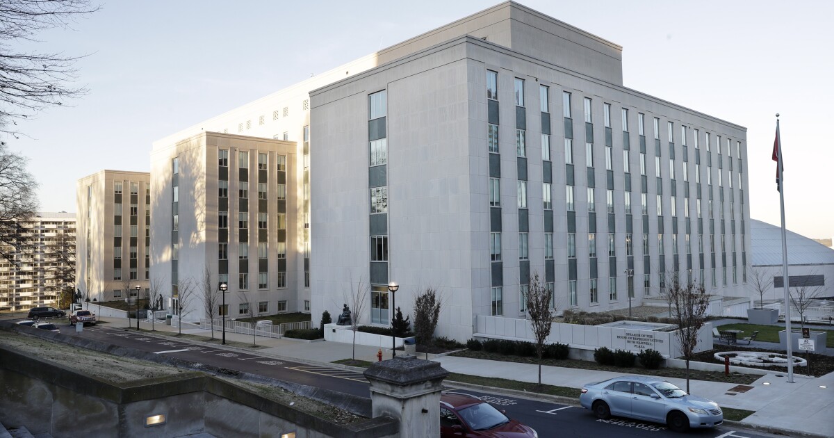 Cordell Hull building undergoes treatment for bedbugs