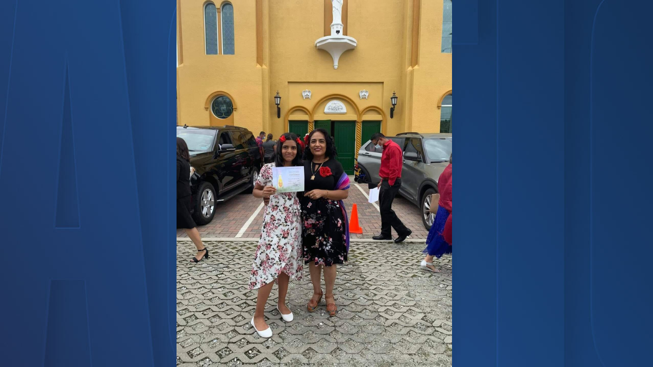 Sole survivor of Mexico car crash received medical device to help her walk again