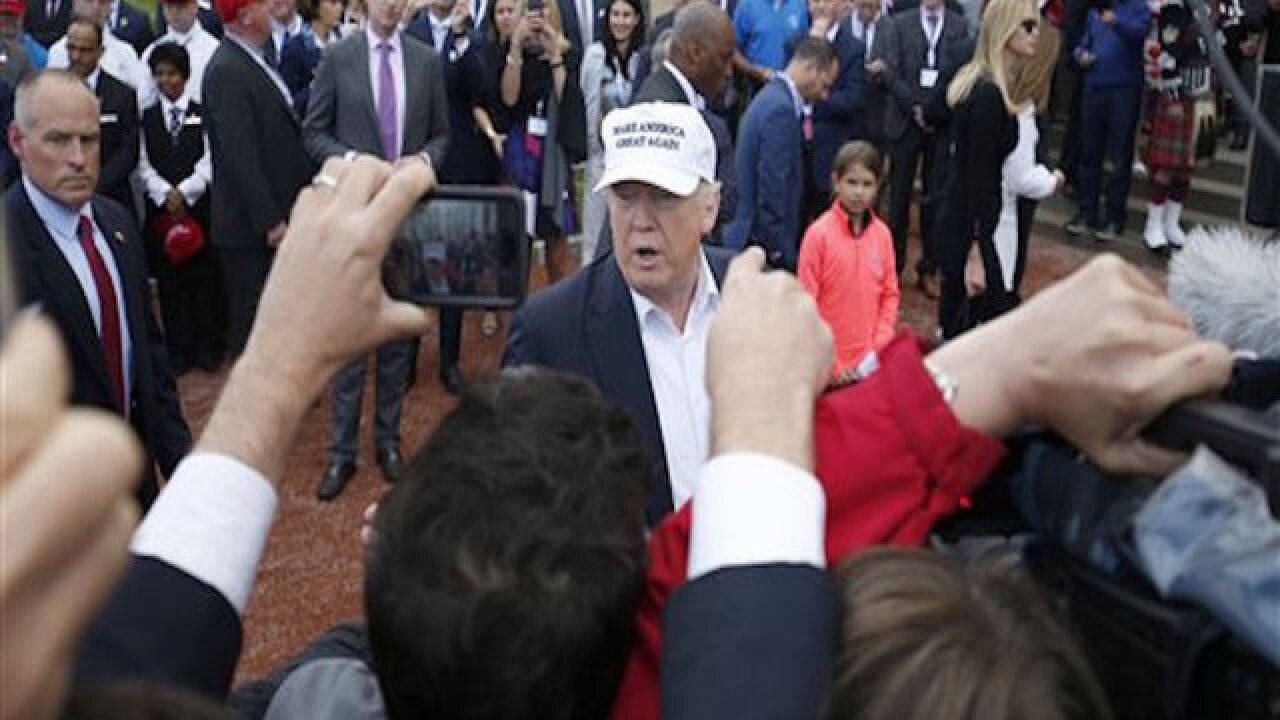 Trump links Brexit vote to his campaign