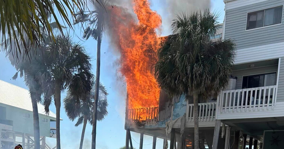 Wakulla County Fire Rescue used water from bay to suppress Shell Point fire - Vimarsana News