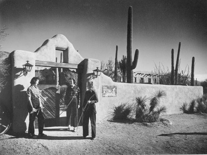 Hacienda Del Sol Ranch School