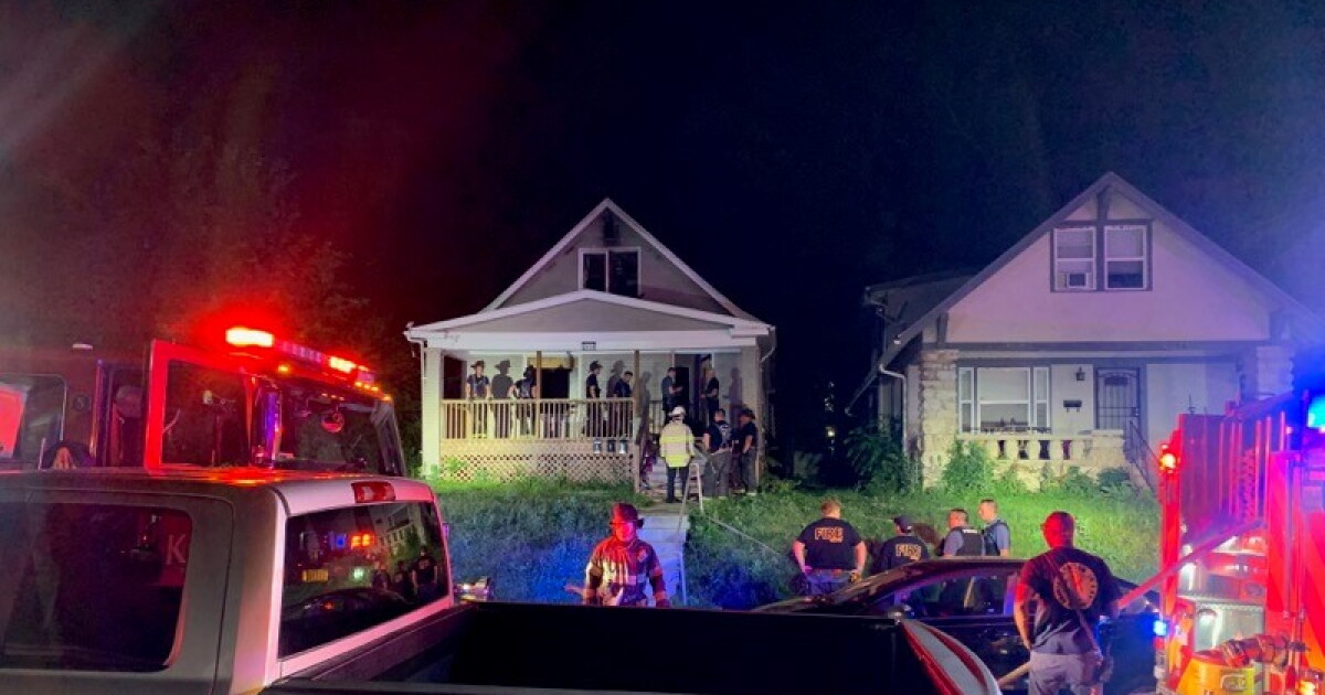 1 person rescued, 2 others escape overnight house fire in Kansas City