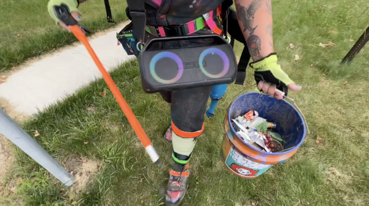 trash the clown port huron