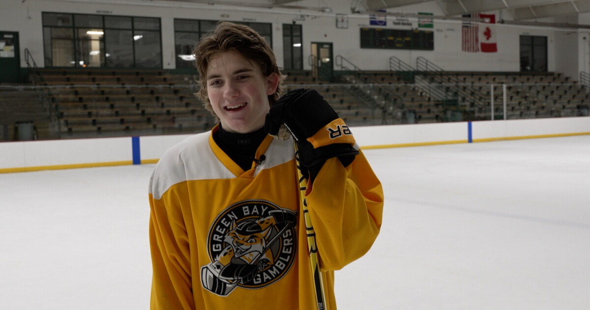 18-Year-Old Will Zellers Shatters Records, Joins Avalanche